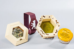Prämierte Honiggeschenkverpackung von Beuth-Studentinnen Hanne Brüning und Tizia Geske (Foto: Deutsches Verpackungsinstitut e. V.)